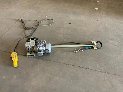 Übersichtsbild von VEH-150 Elektrischer Fahrrad- und Mopedaufzug